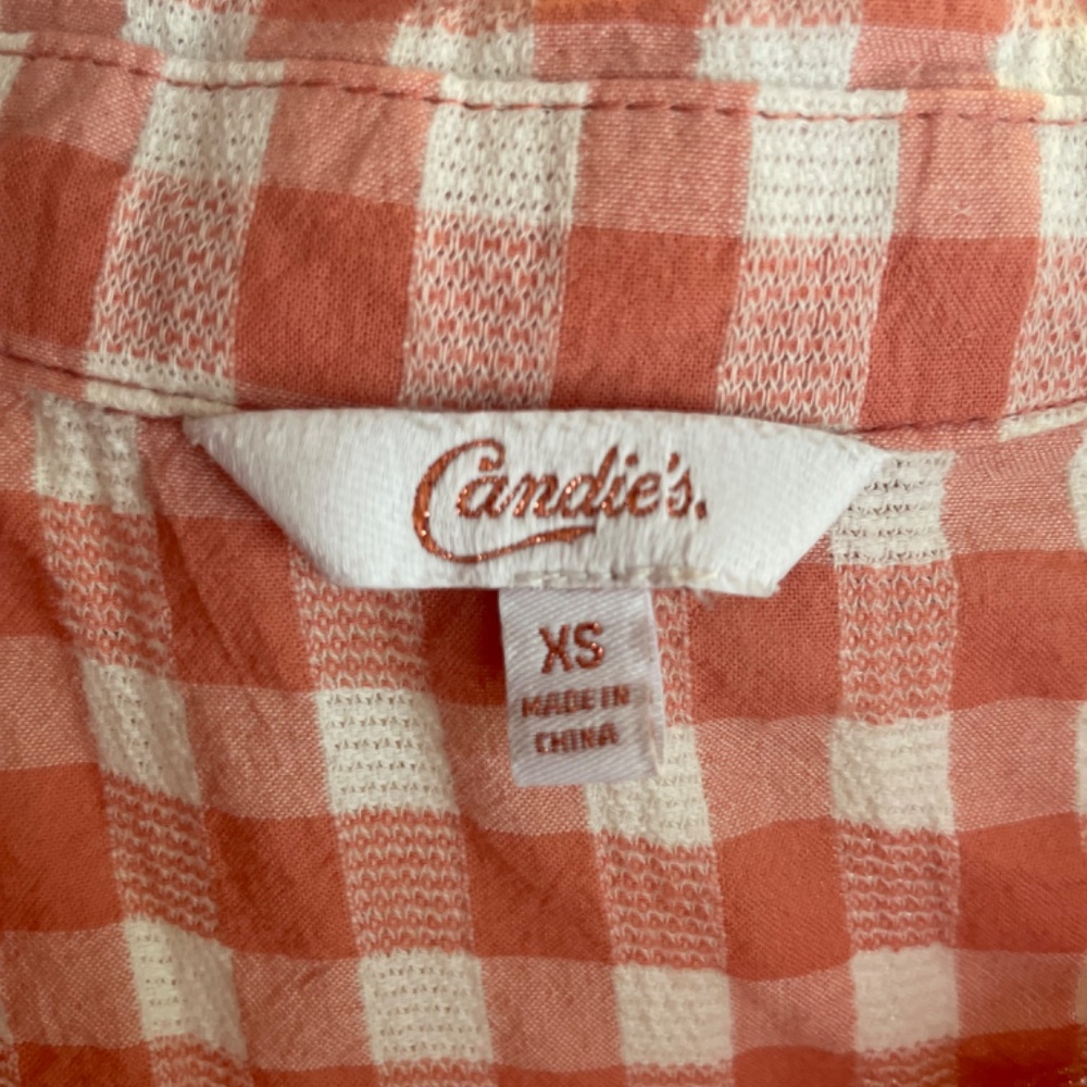 Pink Gingham Cropped Button-Down - Picture 4 of 4